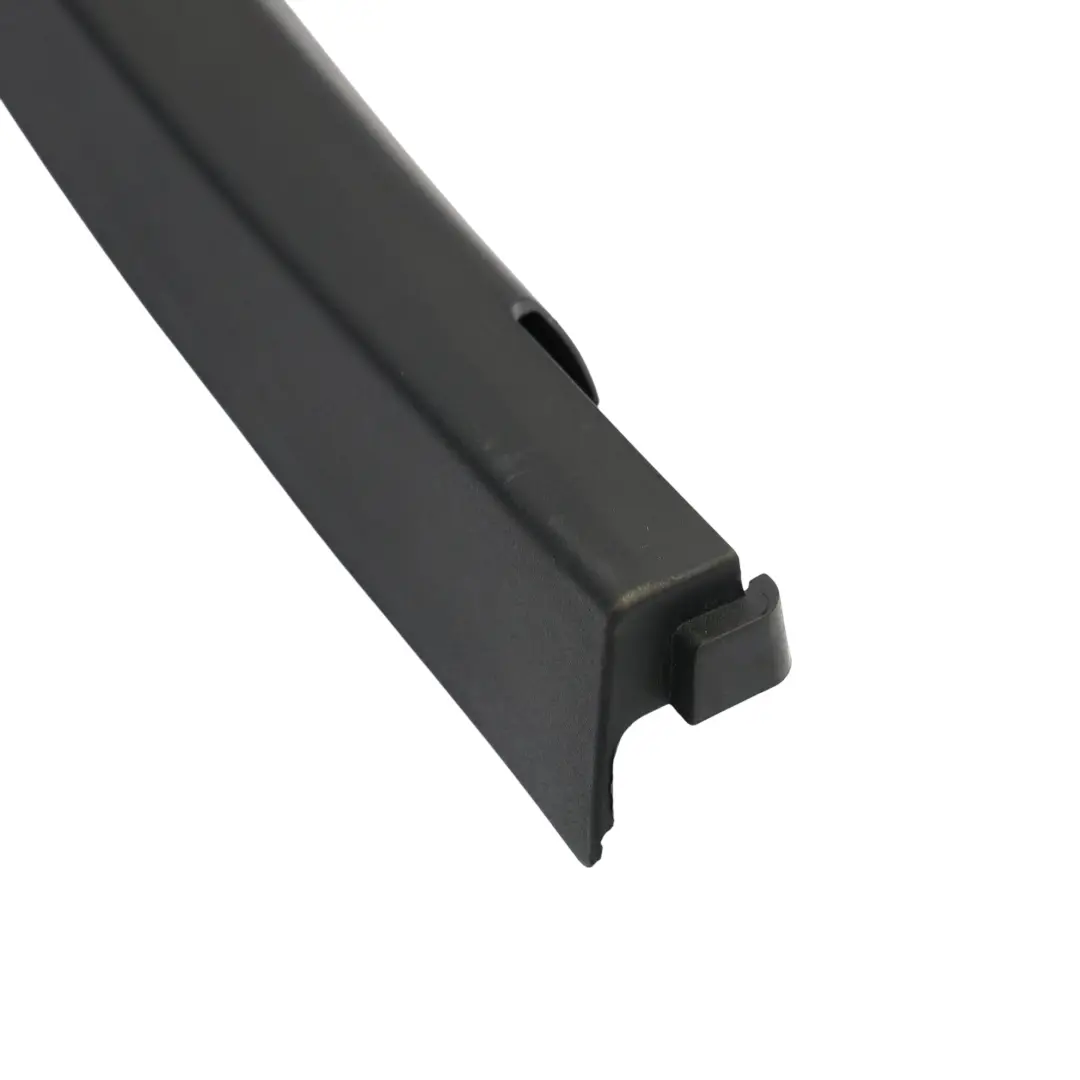 Puerta Ventana Marco Cubierta Trasera Derecha Negro para Mercedes X253 con número de pieza A2537370471 Mercedes X253 Puerta Ventana Marco Cubierta Trasera Derecha Negro - SKU A2537370471-1 - Número de pieza A2537370471