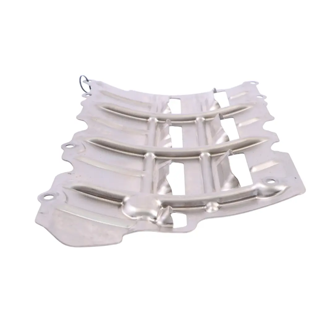 M264 Delfector Del Cárter De Aceite Del Motor Gasolina para Mercedes W205 con número de pieza A2640140400 Mercedes W205 M264 Delfector Del Cárter De Aceite Del Motor Gasolina - SKU A2640140400 - Número de pieza A2640140400