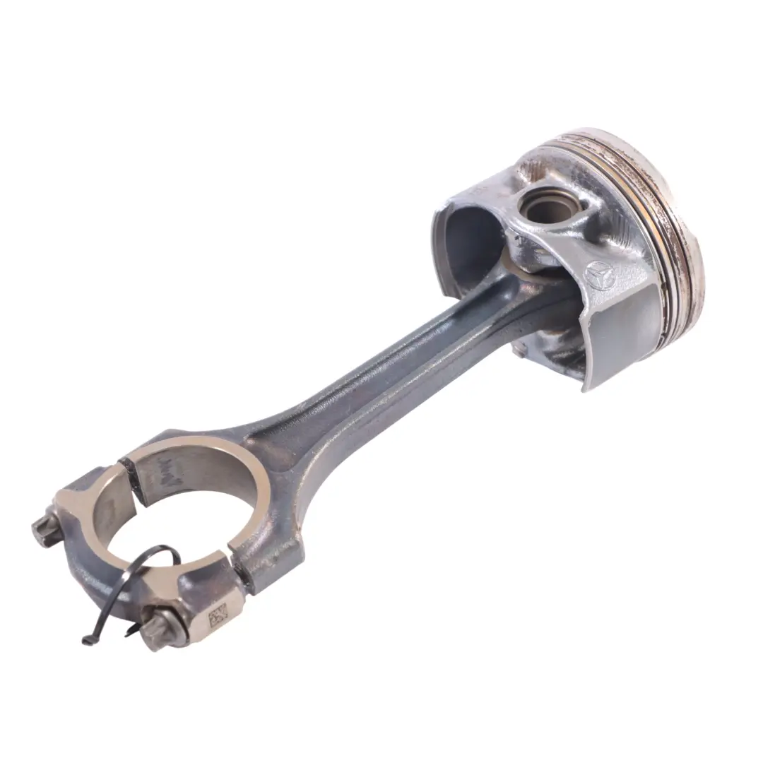 M264.915 Pistón De Biela Del Motor De Gasolina para Mercedes W205 con número de pieza A2640301900 Mercedes W205 M264.915 Pistón De Biela Del Motor De Gasolina - SKU A2640301900 - Número de pieza A2640301900
