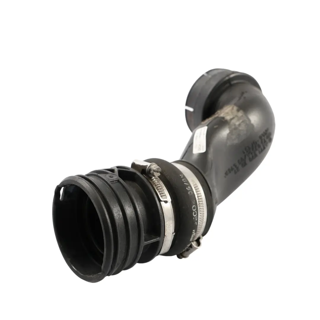 Wąż Rura Przewód Powietrza Intercoolera do Mercedes W205 o numerze A2710902037 Mercedes W205 Wąż Rura Przewód Powietrza Intercoolera - SKU A2710902037-1 - Numer Części A2710902037