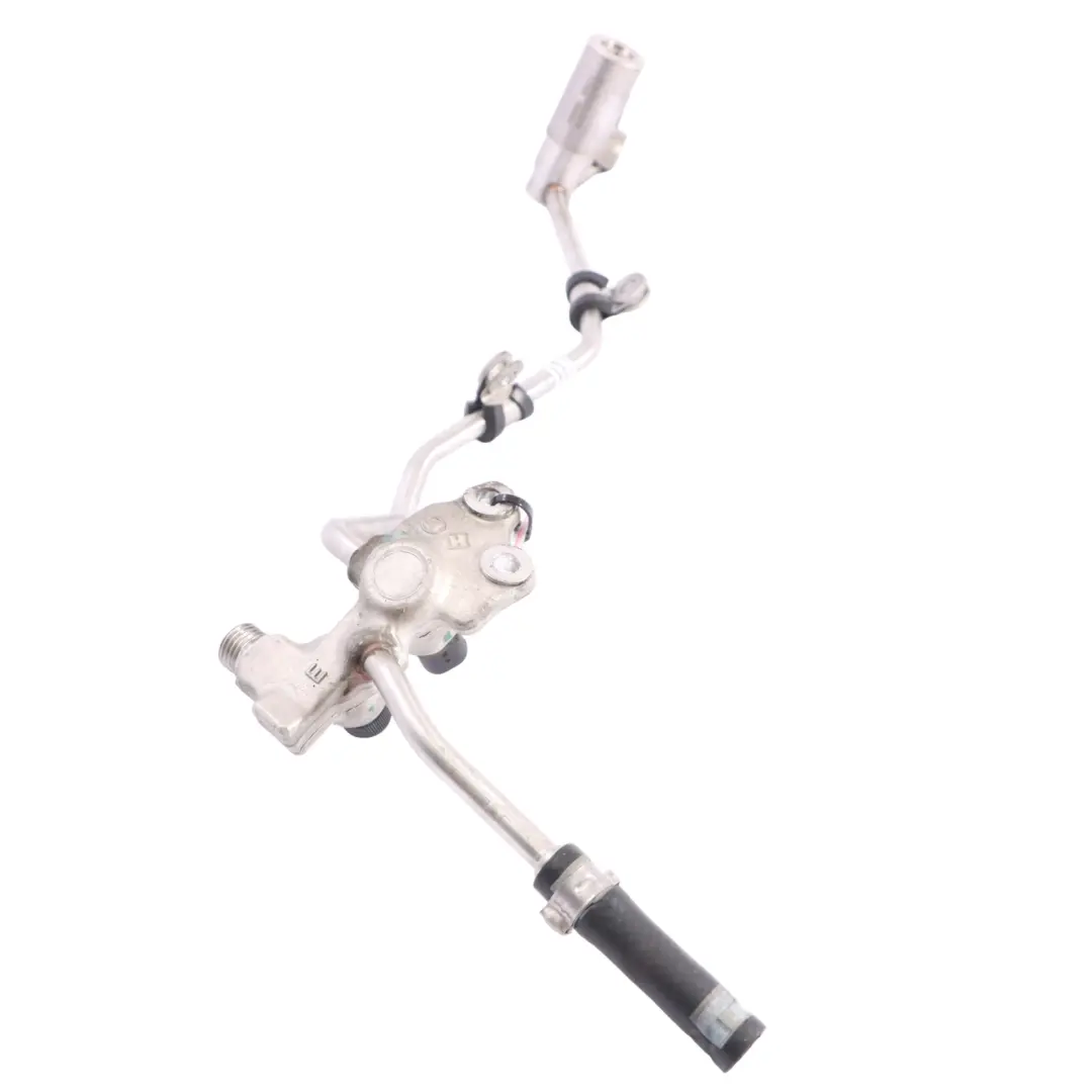 M272 DE35 Linea Carburante Tubo Ferroviario Pompa Alta Pressione per Mercedes W212 con numero di parte A2720700535 Mercedes W212 M272 DE35 Linea Carburante Tubo Ferroviario Pompa Alta Pressione - SKU A2720700535 - Numero di parte A2720700535