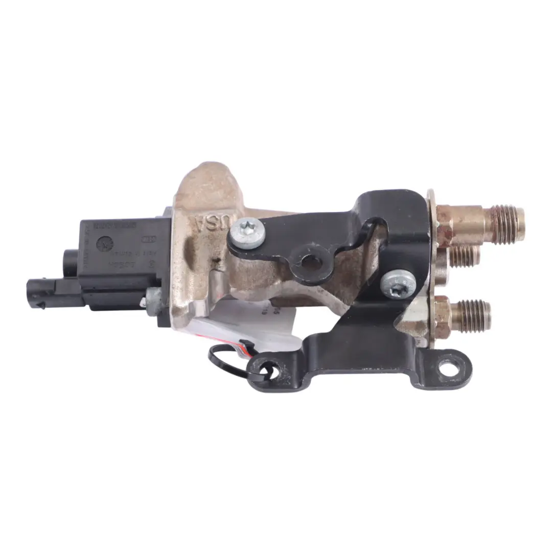  Distributeur Moteur Essence Injection Mercedes W204 C219 W221 CGI - SKU A2720701695 - Numéro de pièce A2720701695