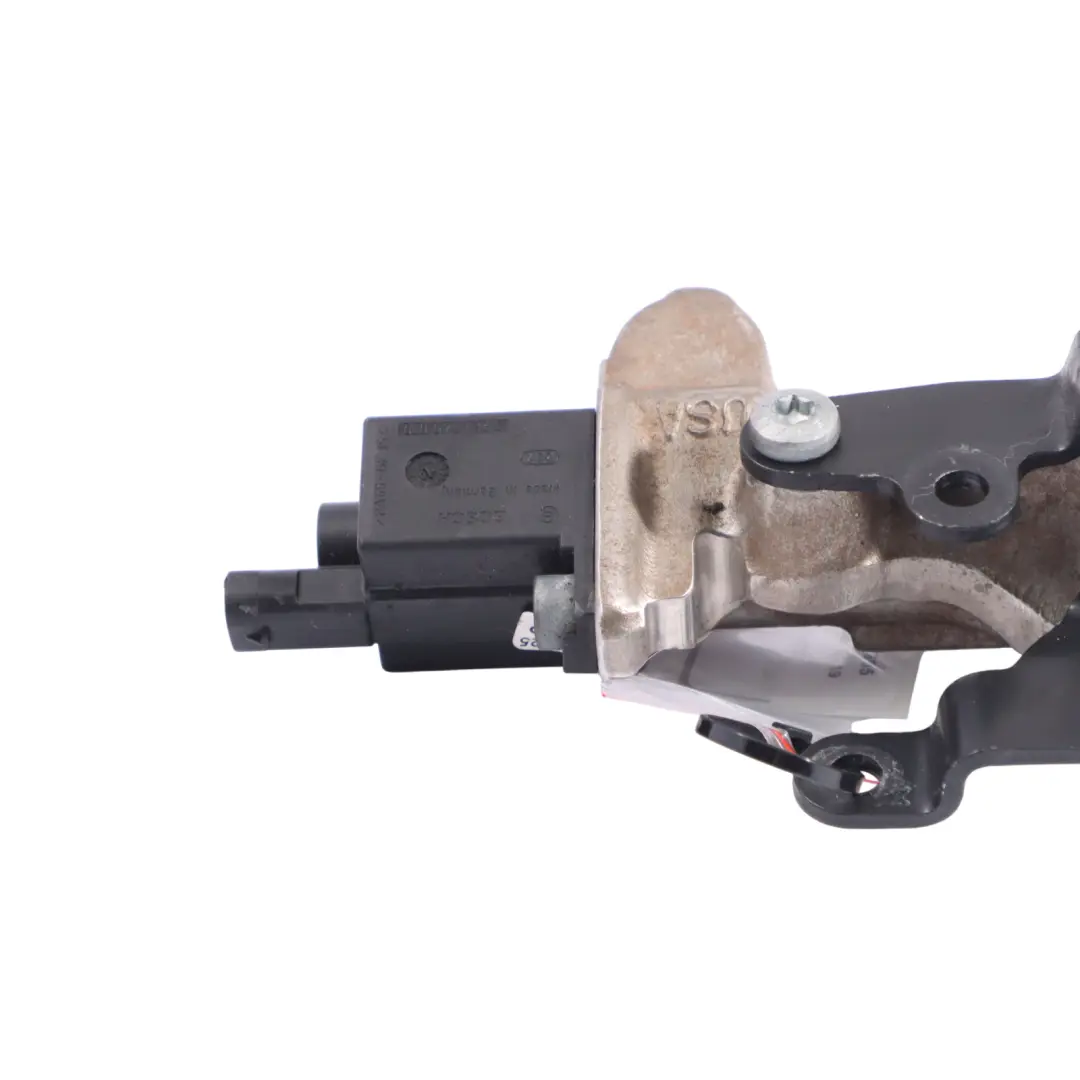 Mercedes W204 C219 W221 CGI Fuel Distributor Injection Petrol Engine - SKU A2720701695 - Part number A2720701695