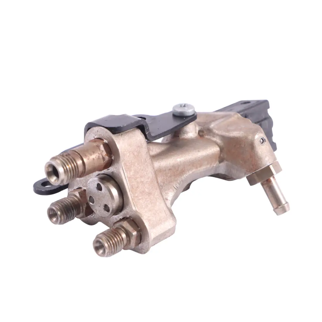 Mercedes W204 C219 W221 CGI Fuel Distributor Injection Petrol Engine - SKU A2720701695 - Part number A2720701695