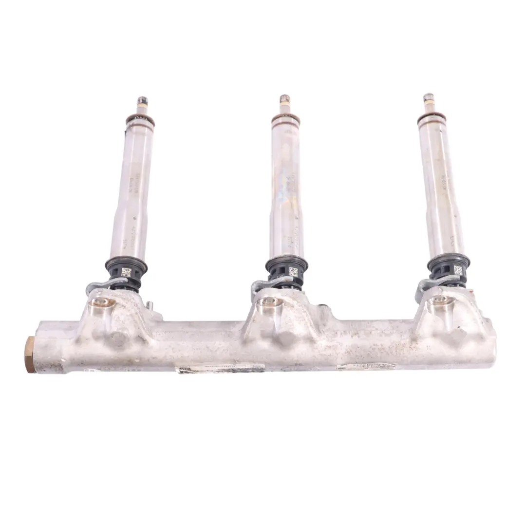 Ein Spritz Düsen Schiene Für Mercedes C219 M272 Benzin Motor für mit Teilenummer A2720705132 Ein Spritz Düsen Schiene Für Mercedes C219 M272 Benzin Motor - SKU A2720705132 - Teilenummer A2720705132