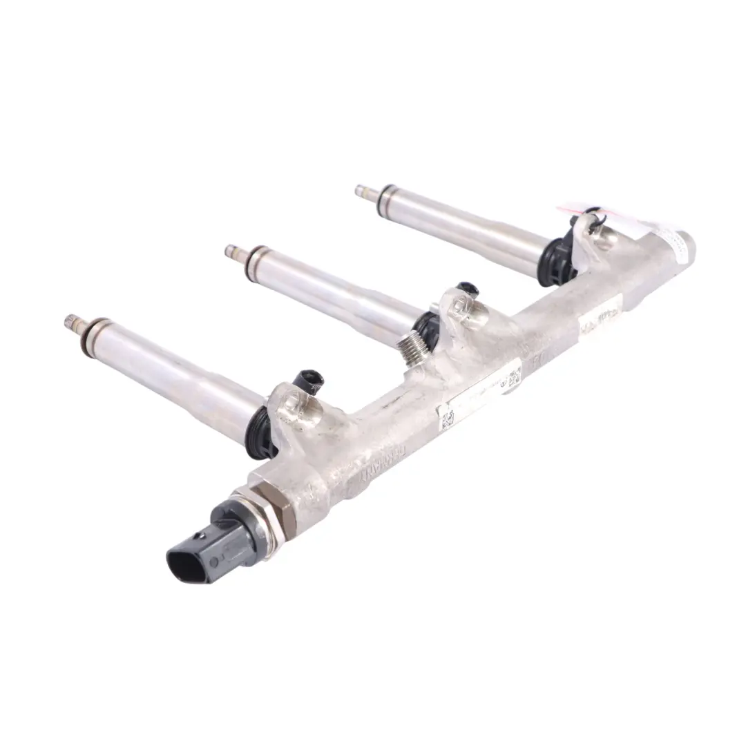 Mercedes C219 M272 Petrol Engine Fuel Injector Nozzle Rail - SKU A2720705332 - Part number A2720705332