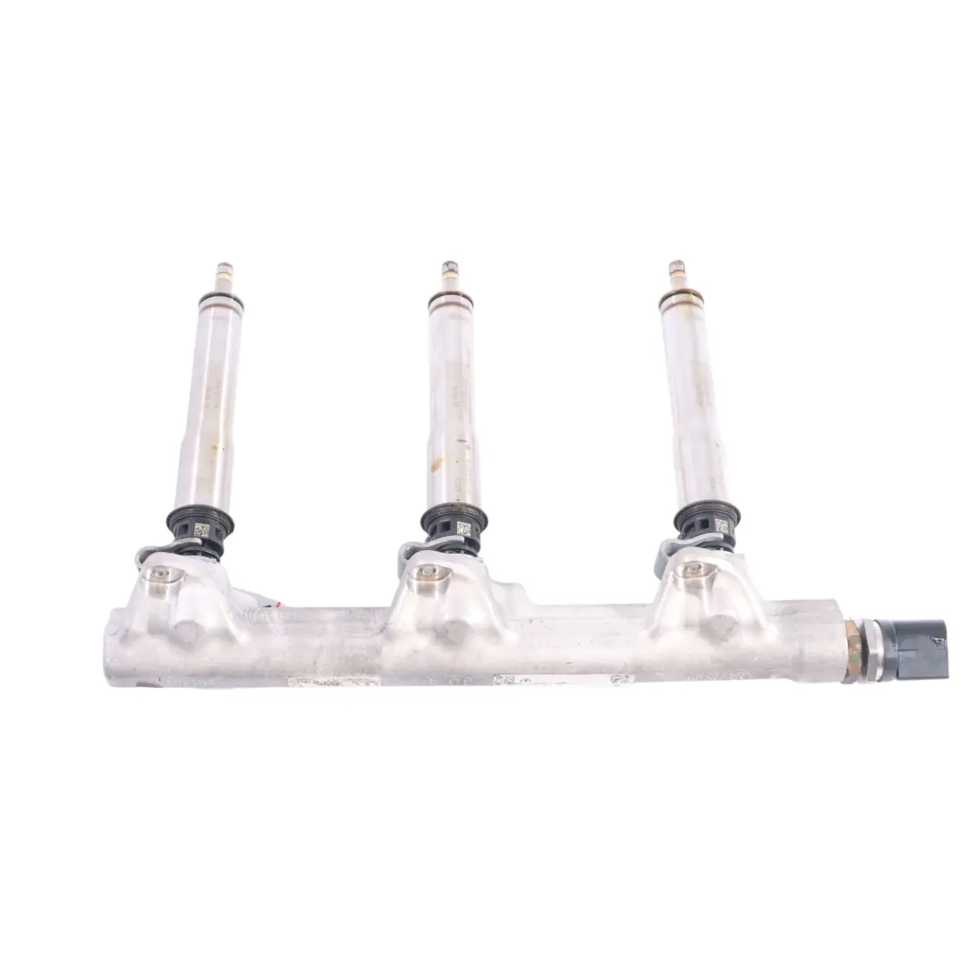 M272 Petrol Engine Fuel Injector Nozzle Rail to Mercedes C219 with Part number A2720705332 Mercedes C219 M272 Petrol Engine Fuel Injector Nozzle Rail - SKU A2720705332 - Part number A2720705332