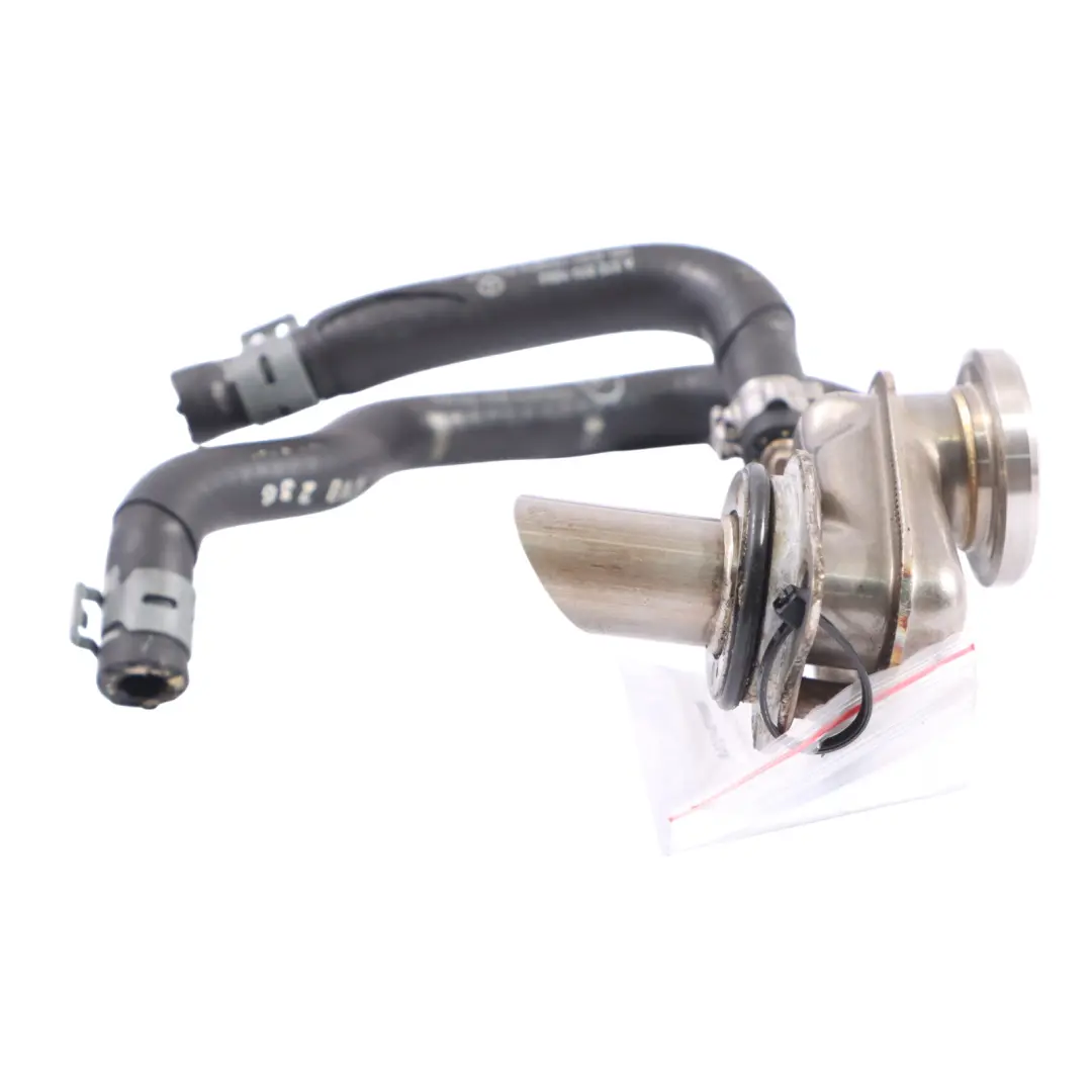 M272 Tuyau Refroidisseur EGR D'Échappement pour Mercedes W204 W212 W906 à propos du numéro de pièce A2721401008 Mercedes W204 W212 W906 M272 Tuyau Refroidisseur EGR D'Échappement - SKU A2721401008 - Numéro de pièce A2721401008