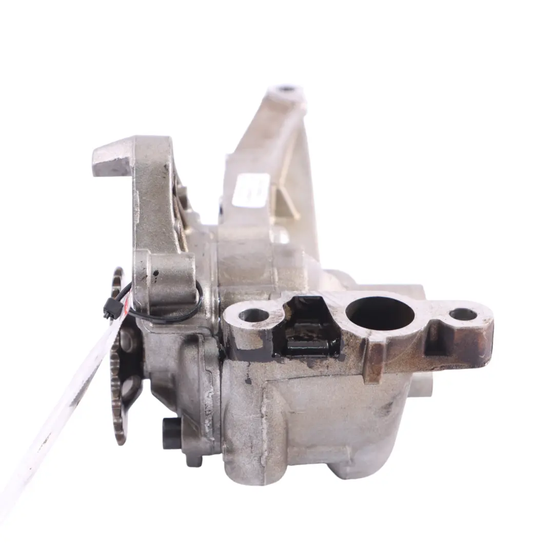 OM272 Pompa oleju smarowania silnika do Mercedes W211 Benzyna o numerze A2721800701 Mercedes W211 Benzyna OM272 Pompa oleju smarowania silnika - SKU A2721800701 - Numer Części A2721800701