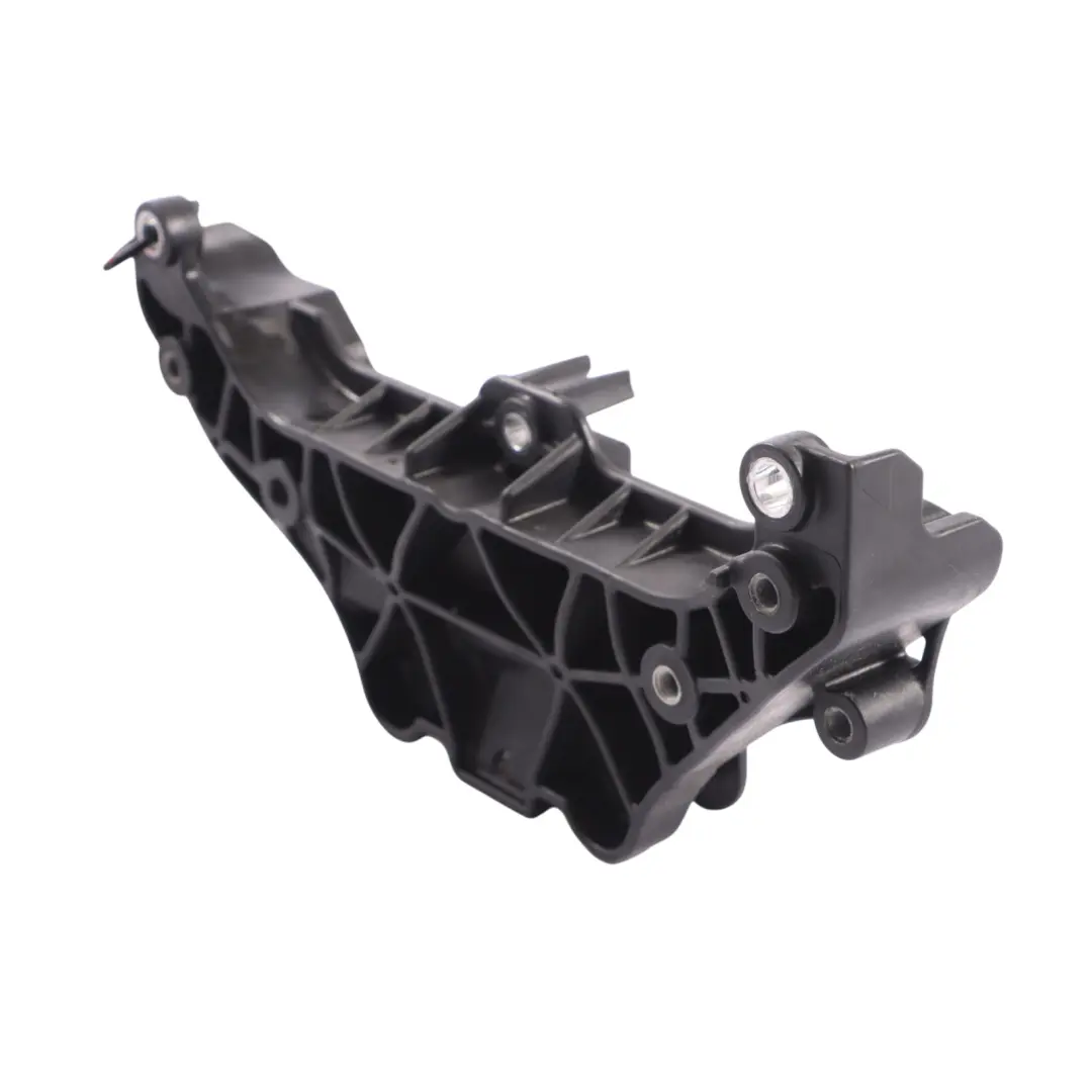 Uchwyt Wpornik Mocowanie Intercoolera do Mercedes W213 C238 C253 o numerze A2760142100 Mercedes W213 C238 C253 Uchwyt Wpornik Mocowanie Intercoolera - SKU A2760142100 - Numer Części A2760142100