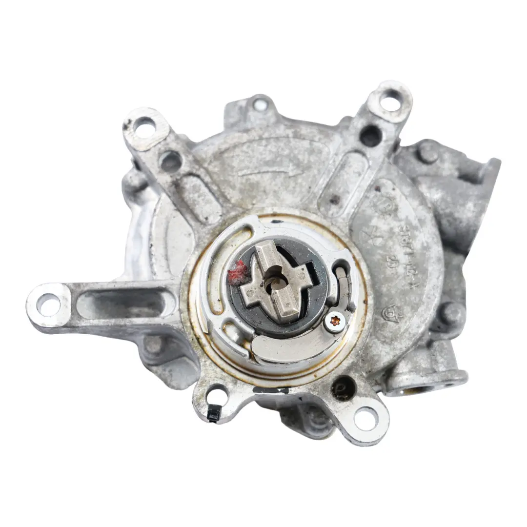 Pompa Oleju do Mercedes W204 W205 C207 W212 W213 o numerze A2762300265 Mercedes W204 W205 C207 W212 W213 Pompa Oleju - SKU A2762300265-1 - Numer Części A2762300265