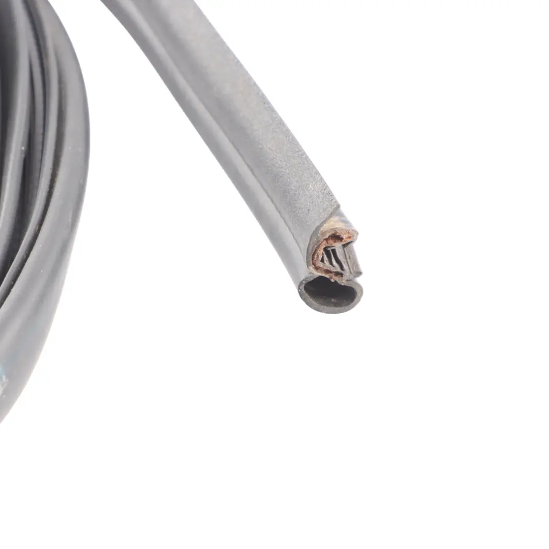 Schiebetür Seiten Dichtung Gummi Links Rechts für Mercedes Citan W415 mit Teilenummer A4157210180 Mercedes Citan W415 Schiebetür Seiten Dichtung Gummi Links Rechts - SKU A4157210180 - Teilenummer A4157210180