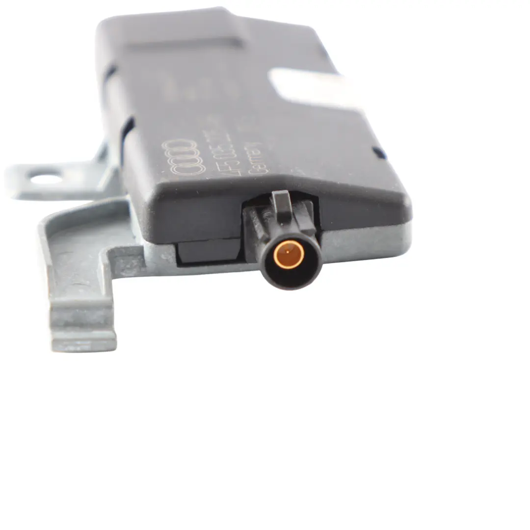 Audi S6 C6 Radio Aerial Antenna Amplifier FM 4F5035225M - SKU 4F5035225AB - Part number 4F5035225AB