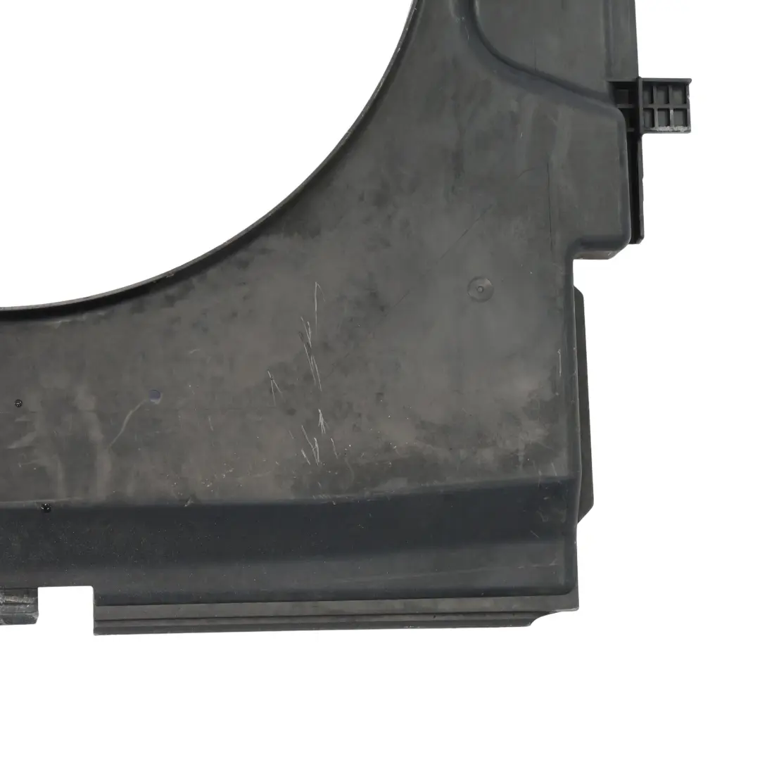 Kühlerlüfter Gehäuse für Mercedes Vito W639 mit Teilenummer A6395004100 Mercedes Vito W639 Kühlerlüfter Gehäuse - SKU A6395004100 - Teilenummer A6395004100