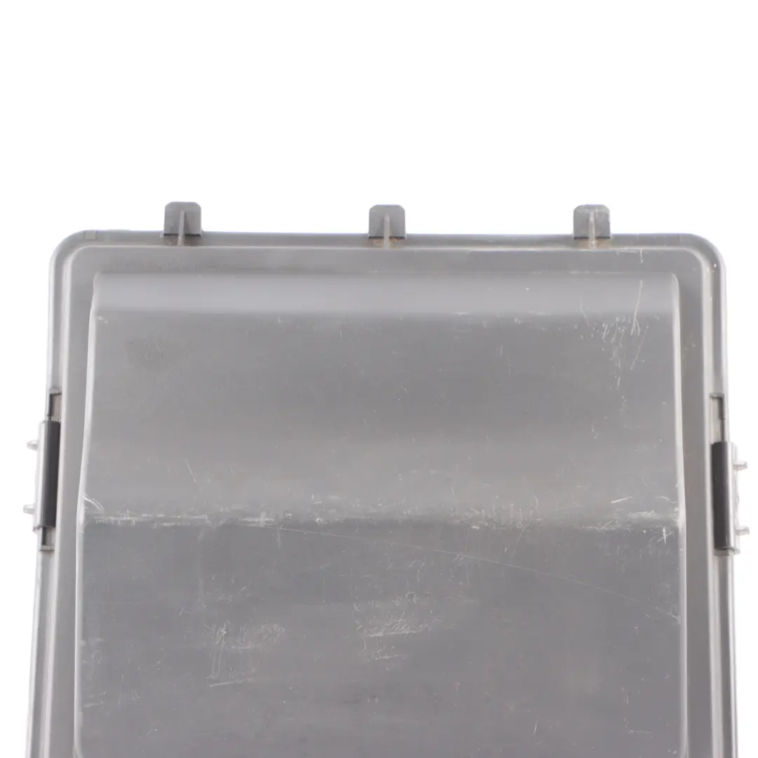 Tapa Caja Fusibles Bateria Embellecedor Tapa para Mercedes Vito W639 con número de pieza A6395450003 Mercedes Vito W639 Tapa Caja Fusibles Bateria Embellecedor Tapa - SKU A6395450003 - Número de pieza A6395450003