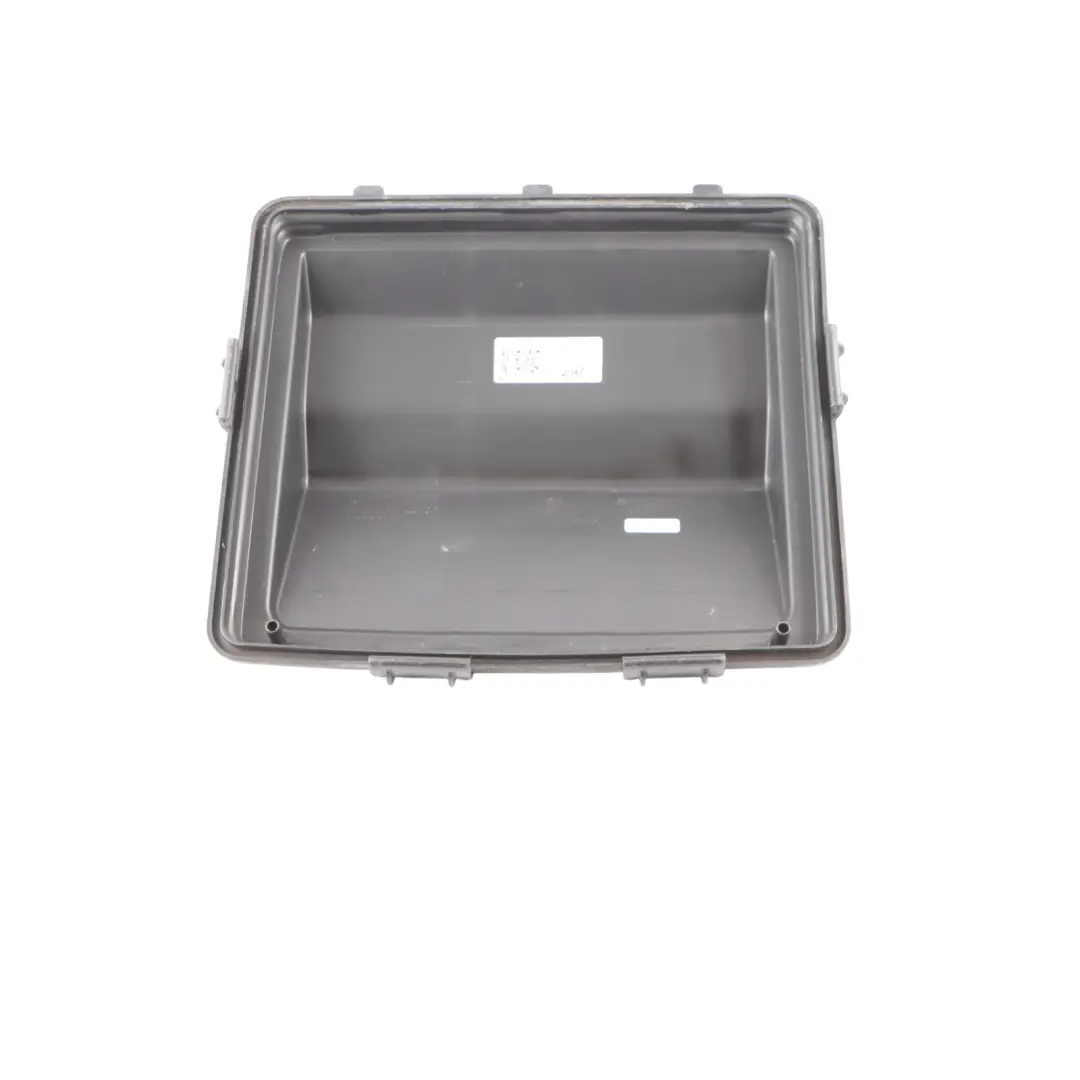 Tapa Caja Fusibles Bateria Embellecedor Tapa para Mercedes Vito W639 con número de pieza A6395450003 Mercedes Vito W639 Tapa Caja Fusibles Bateria Embellecedor Tapa - SKU A6395450003 - Número de pieza A6395450003