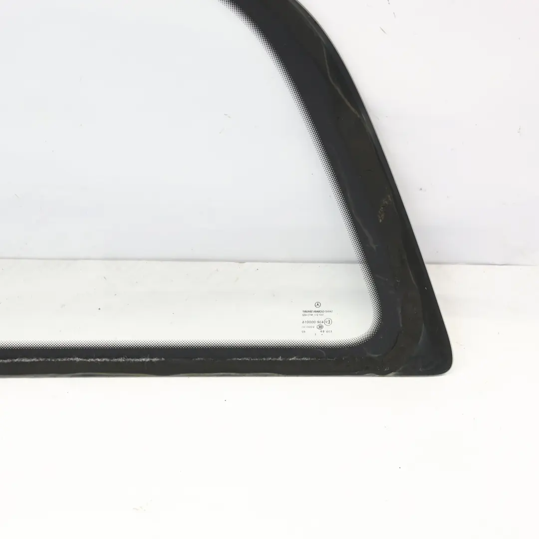 Hinteres Viertel Seiten Scheibe Glasver AS2 Rechts für Mercedes W639 mit Teilenummer A6396720313 Mercedes W639 Hinteres Viertel Seiten Scheibe Glasver AS2 Rechts - SKU A6396720313-1 - Teilenummer A6396720313