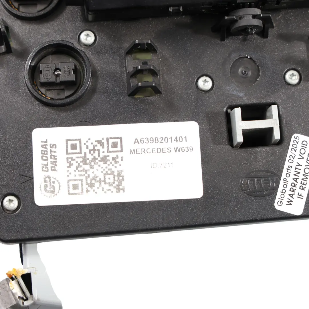 Interrupteur Toit Pour Éclairage Lecture Intérieur Mercedes W639 LCI  - SKU A6398201401 - Numéro de pièce A6398201401