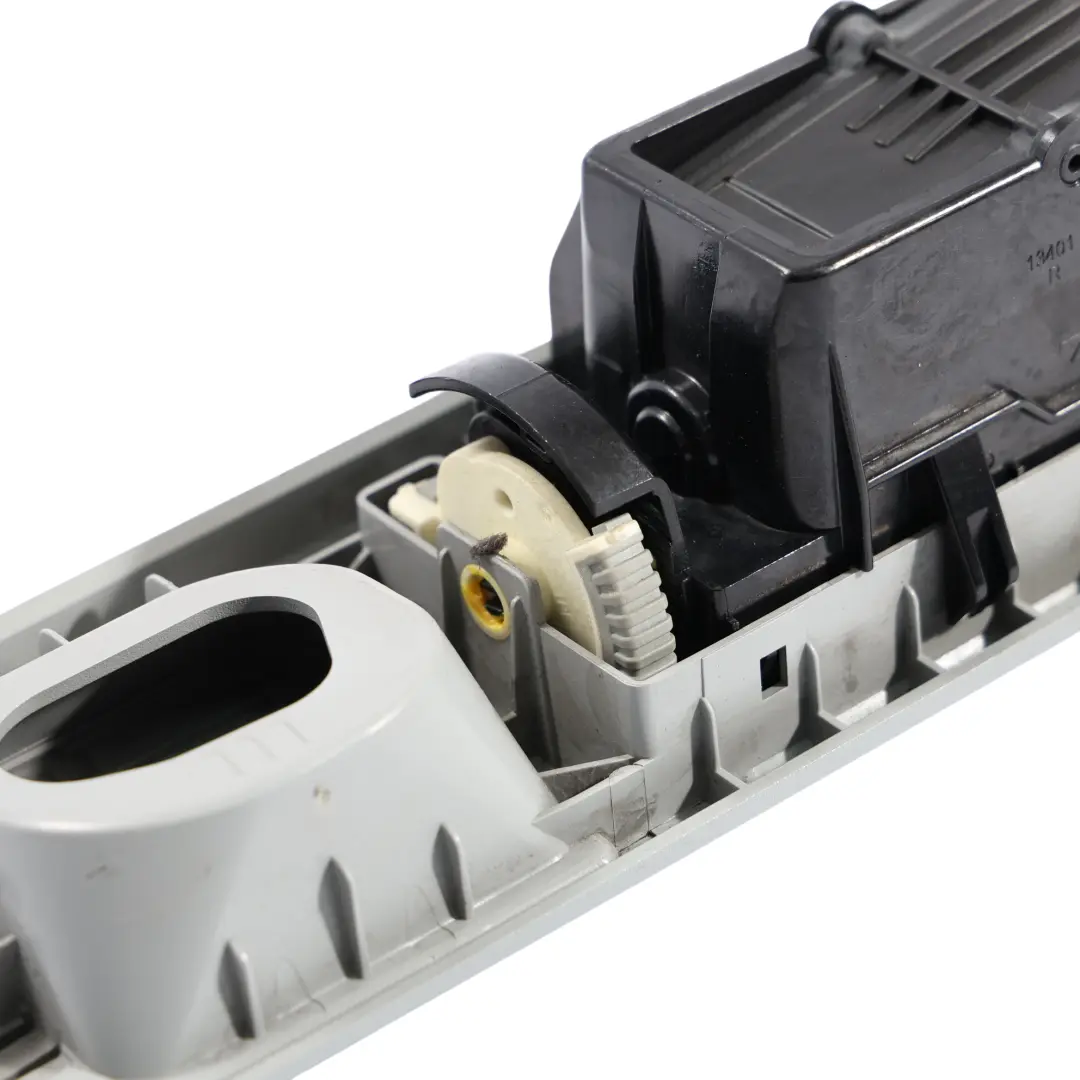 Mercedes Vito W639 Hintere Lüftungsdüse Grill Grau - SKU A6398302354 - Teilenummer A6398302354