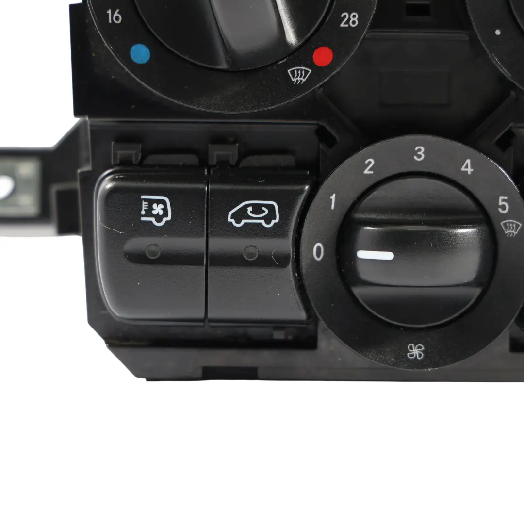 Unidad Aire Acondicionado Interruptores Control para Mercedes Vito W639 con número de pieza A6399061300 Mercedes Vito W639 Unidad Aire Acondicionado Interruptores Control - SKU A6399061300-2 - Número de pieza A6399061300