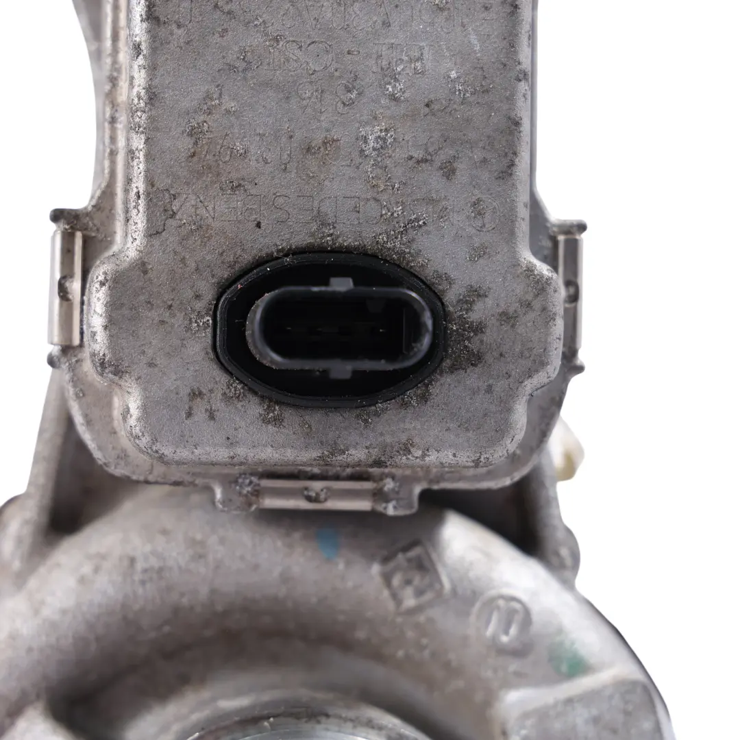 OM651 Turbo Turbosprężarka do Mercedes W176 W246 o numerze A6510900586 Mercedes W176 W246 OM651 Turbo Turbosprężarka - SKU A6510900586 - Numer Części A6510900586