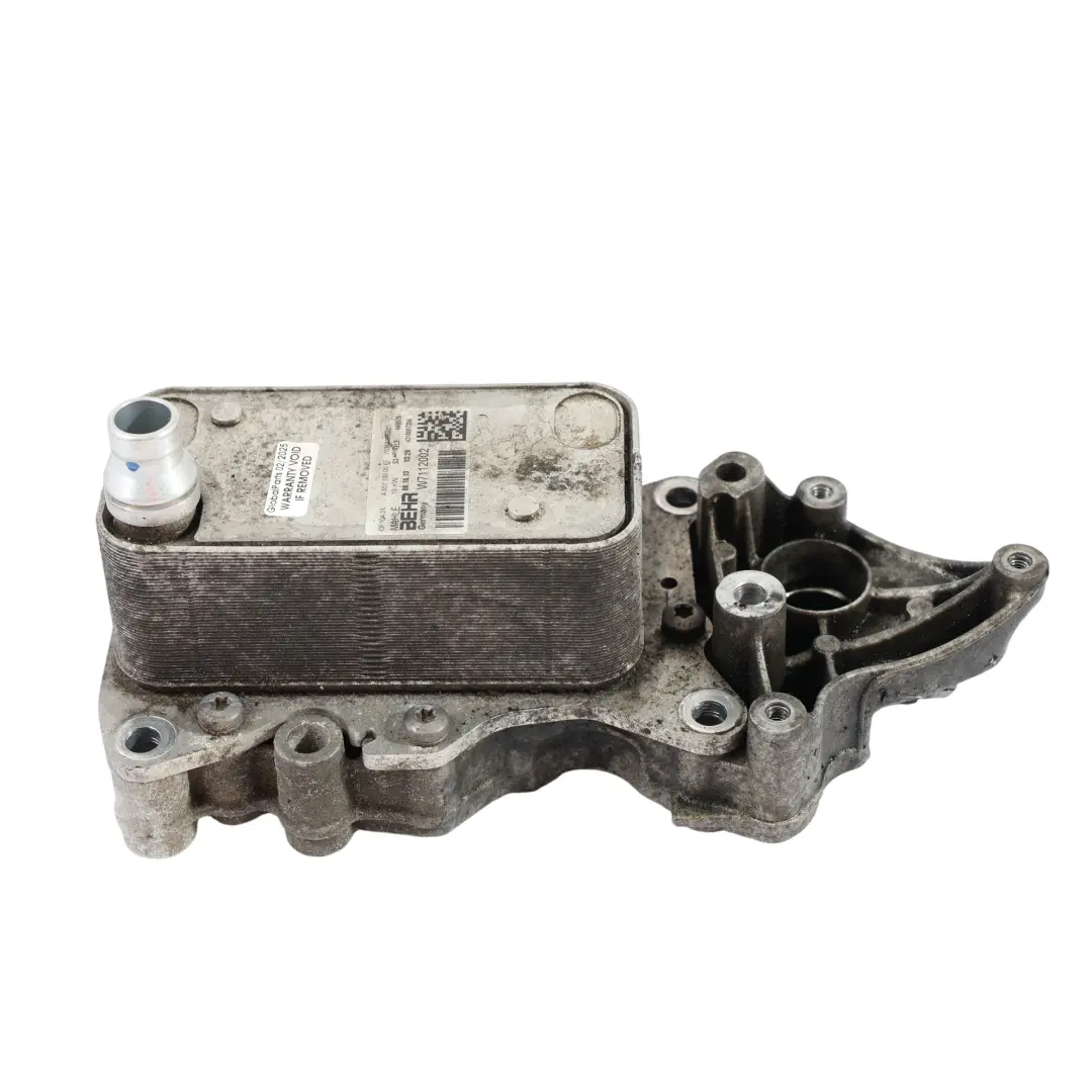 Refrigerador De Aceite Diesel para Mercedes W176 con número de pieza A6511800565 Mercedes W176 Refrigerador De Aceite Diesel - SKU A6511800565 - Número de pieza A6511800565