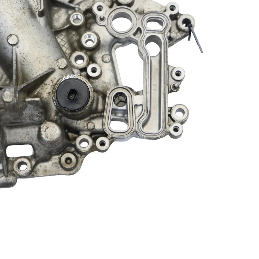 OM654 Carcasa Del Filtro De Aceite Del Motor para Mercedes W205 Diesel con número de pieza A6541805700 Mercedes W205 Diesel OM654 Carcasa Del Filtro De Aceite Del Motor - SKU A6541805700 - Número de pieza A6541805700