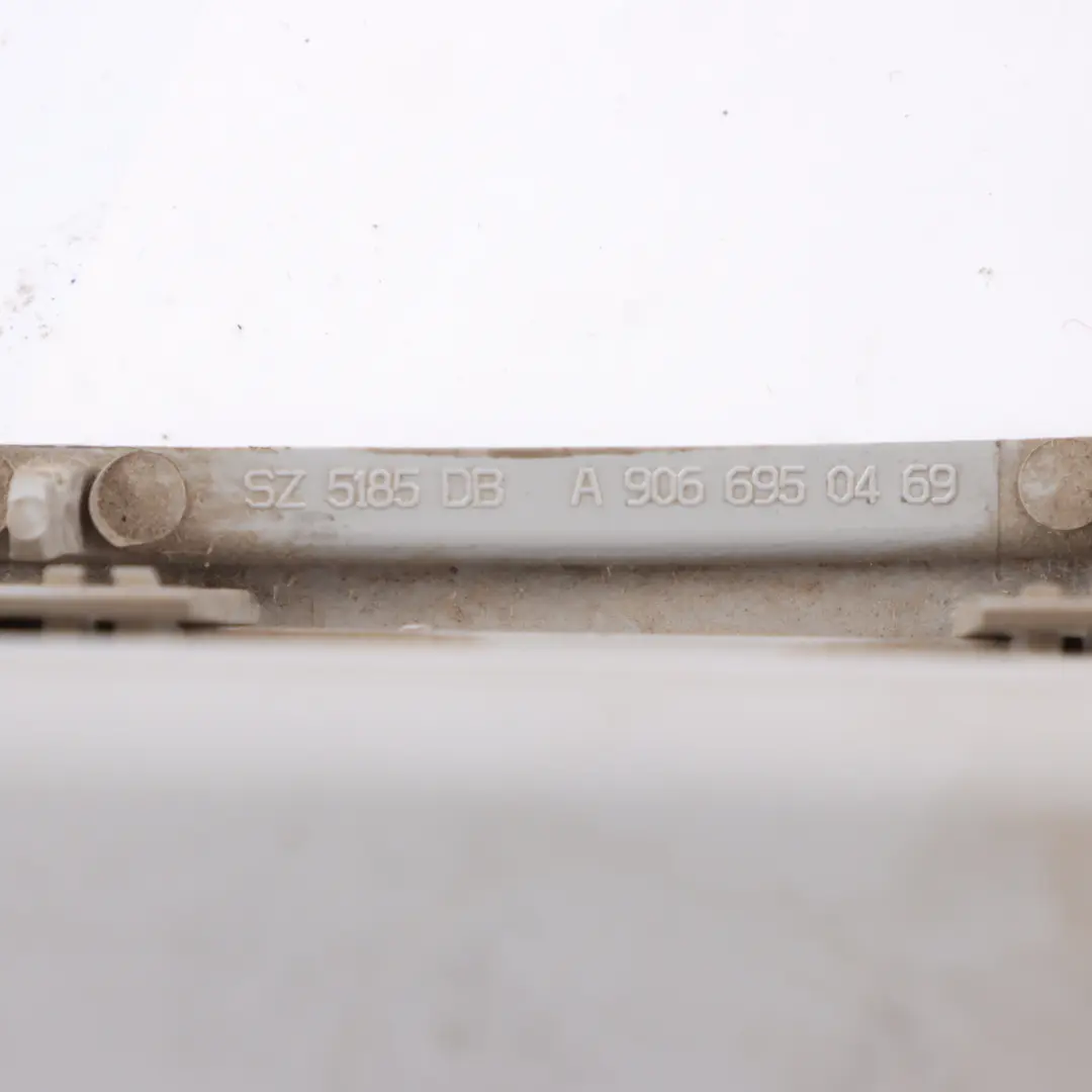 Dachleuchte Mercedes W639 W906 Dachhimmel Vorne Innenleuchte Panel für mit Teilenummer A9066950469 Dachleuchte Mercedes W639 W906 Dachhimmel Vorne Innenleuchte Panel - SKU A9066950469 - Teilenummer A9066950469