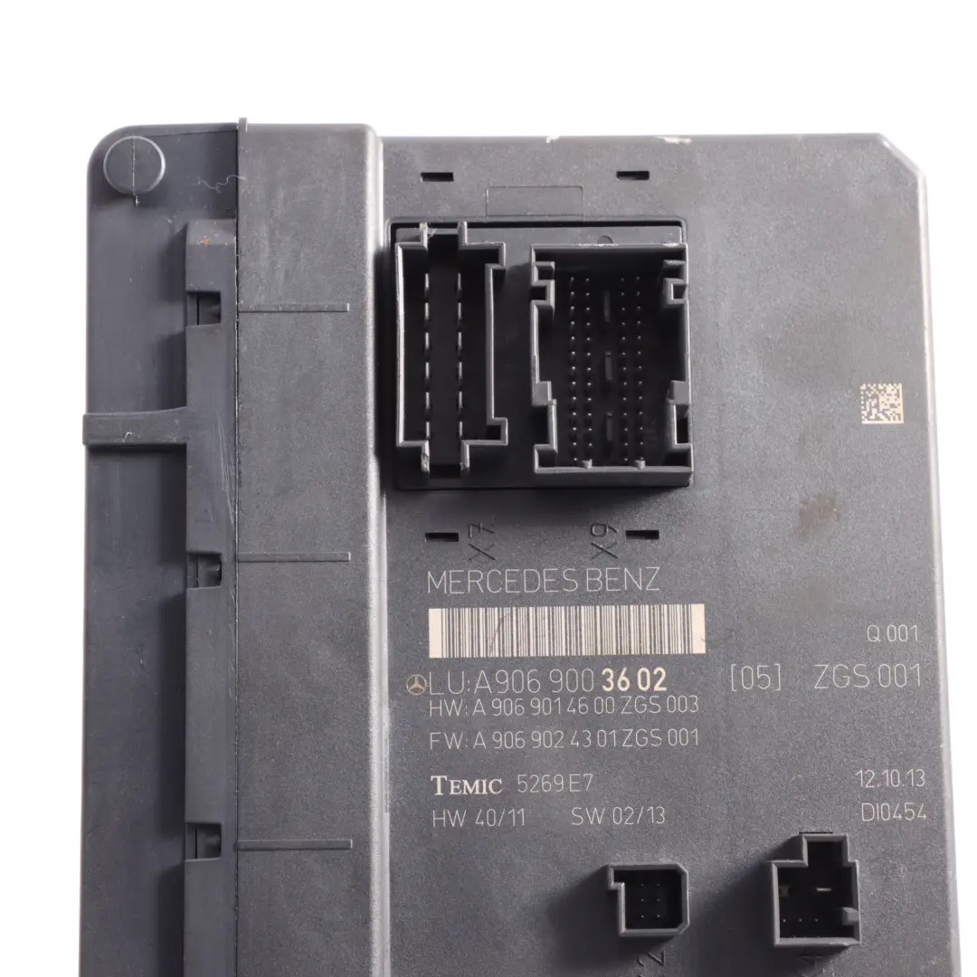 Sam Control Module Fuse Box Unit to Mercedes W906 with Part number A9069003602 Mercedes W906 Sam Control Module Fuse Box Unit - SKU A9069003602 - Part number A9069003602