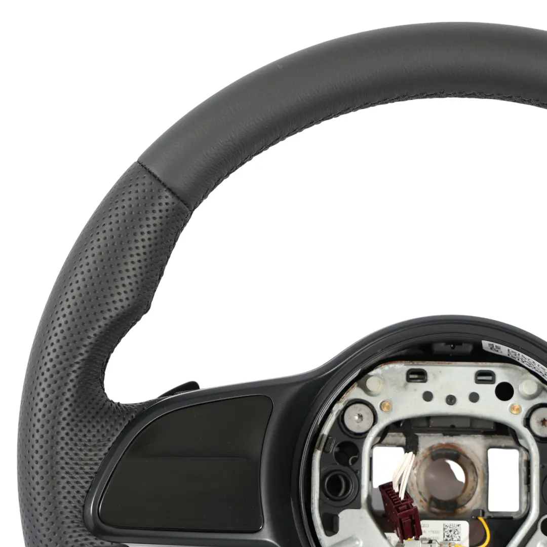 W907 Volant NEUF Cuir Noir Avec Palettes Changement Vitesse pour Mercedes à propos du numéro de pièce A9074601402 Mercedes W907 Volant NEUF Cuir Noir Avec Palettes Changement Vitesse - SKU A9074601402-1 - Numéro de pièce A9074601402