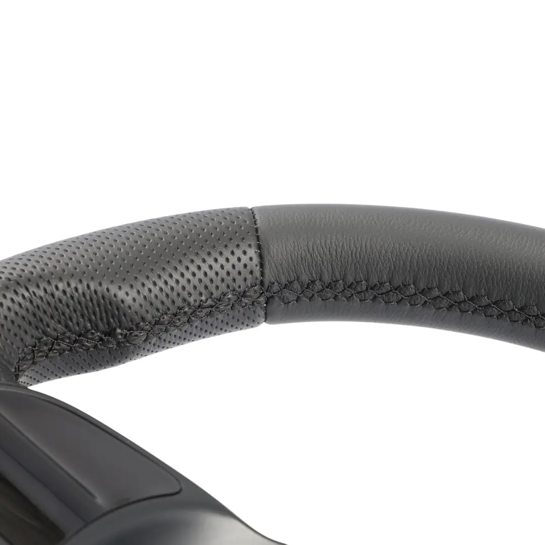 W907 Volante NUEVO Cuero Negro Paddle Shift para Mercedes Sprinter con número de pieza A9074601402 Mercedes Sprinter W907 Volante NUEVO Cuero Negro Paddle Shift - SKU A9074601402-1 - Número de pieza A9074601402