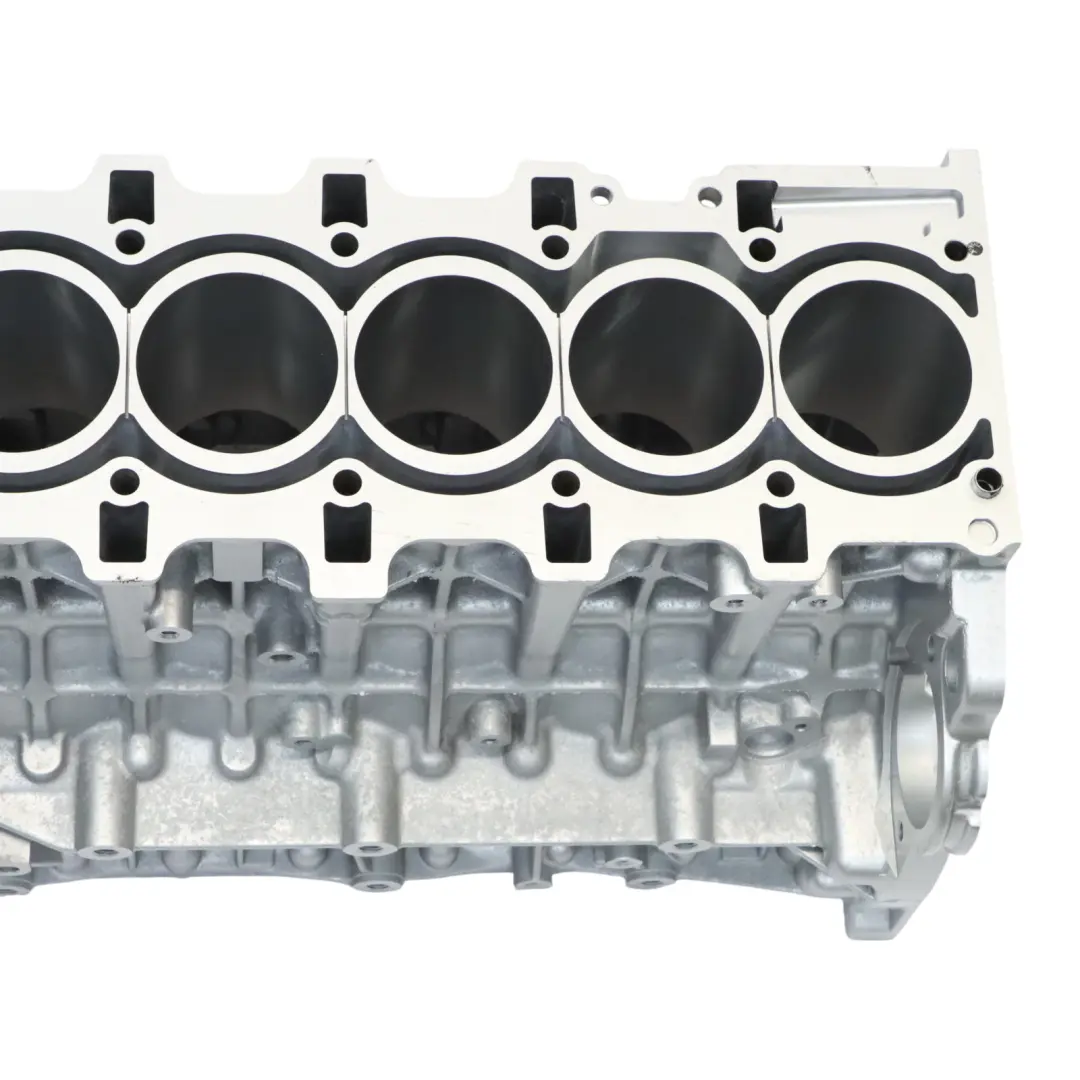 BMW Motor 6 Cylinder Block For Coffee Table Project - NO USABLE COMO PARTES - SKU Engine-Block-For-Coffee-Table-2 - Número de pieza Engine Block For Coffee Table