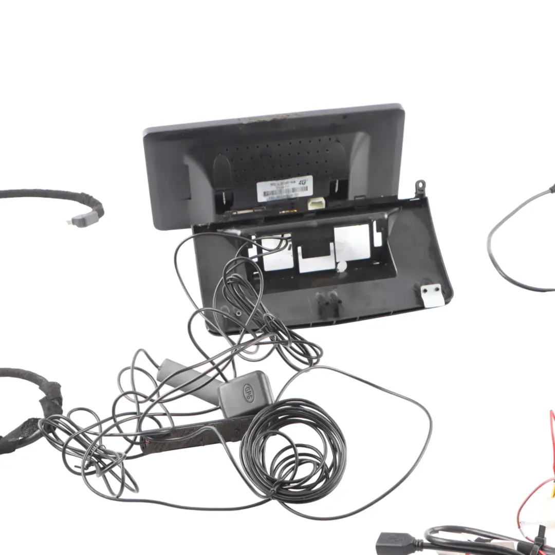 Radio Head Unit Screen Android Apple CarPlay NTG 4.0 232-008 to Mercedes W204 with Part number NTG40-232-008 Mercedes W204 Radio Head Unit Screen Android Apple CarPlay NTG 4.0 232-008 - SKU NTG40-232-008 - Part number NTG40-232-008