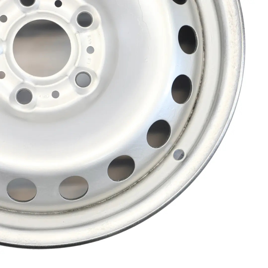 Cerchio In Acciaio Argento 15" ET:44 6J 5X108 per Mercedes W415 Citan con numero di parte RE515023 Mercedes W415 Citan Cerchio In Acciaio Argento 15" ET:44 6J 5X108 - SKU RE515023 - Numero di parte RE515023