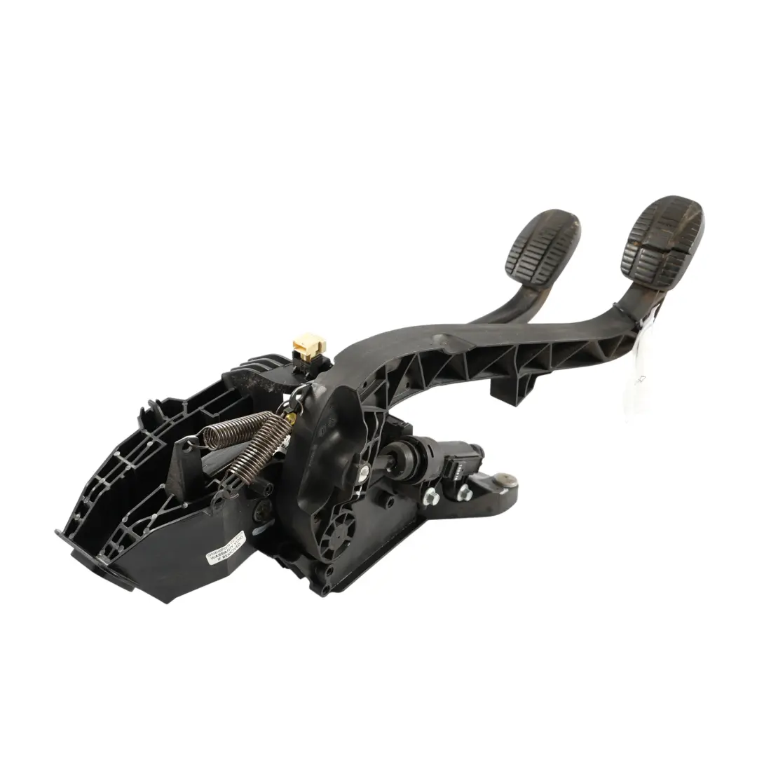 Brake Clutch Support Pedals Set Complete Assembly 6856599 to BMW F40 F45 F46 with Part number 6870849 BMW F40 F45 F46 Brake Clutch Support Pedals Set Complete Assembly 6856599 - SKU rhd-6870849 - Part number 6870849
