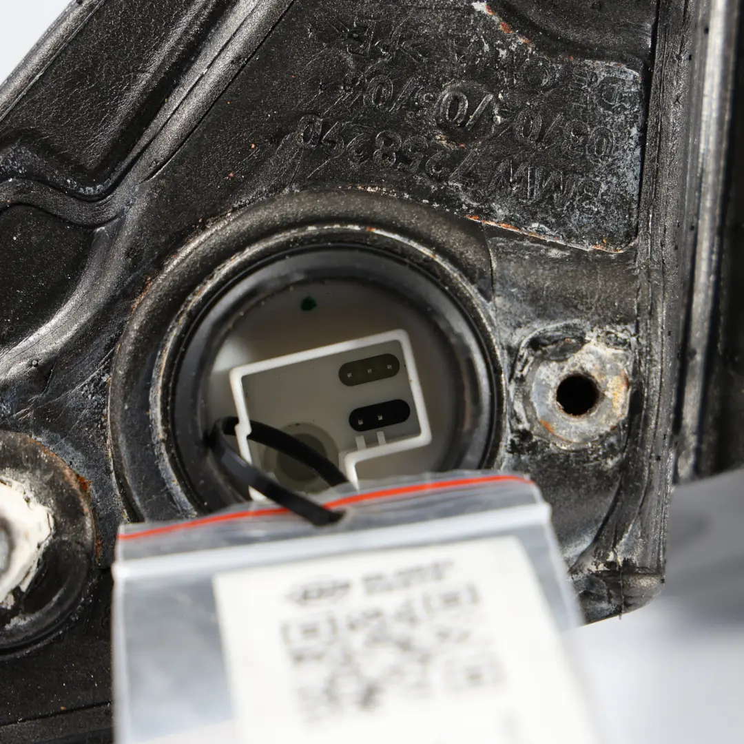 Wing Mirror Heated Auto Dip Right O/S Alpine White - 300 to BMW F30 F31 with Part number 7245138 BMW F30 F31 Wing Mirror Heated Auto Dip Right O/S Alpine White - 300 - SKU RHD-7245138-AW - Part number 7245138