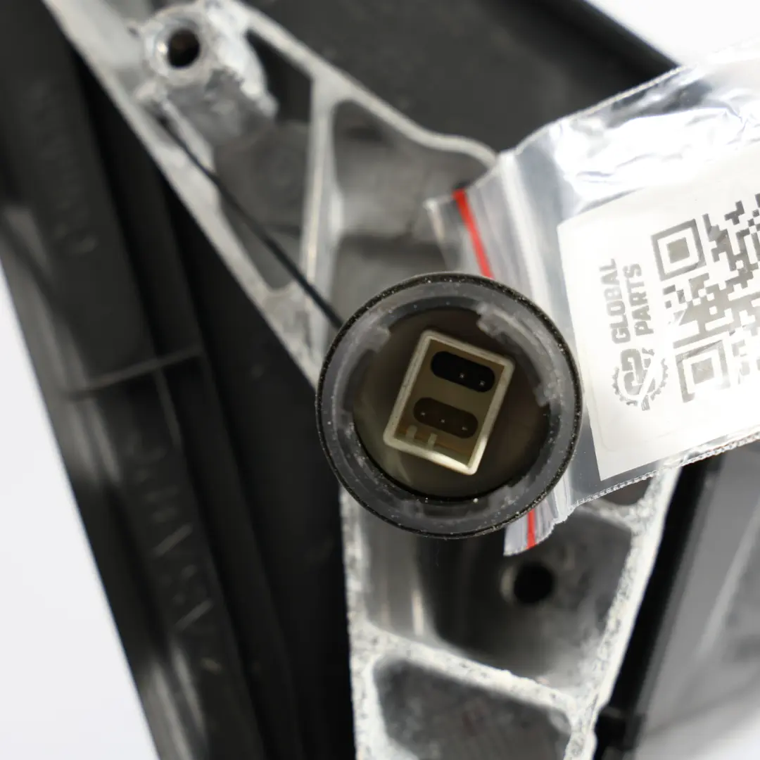 Heated Right Wing Mirror O/S Titansilber Silver 354 to BMW E90 E91 LCI with Part number 7268264 BMW E90 E91 LCI Heated Right Wing Mirror O/S Titansilber Silver 354 - SKU RHD-7268264-TS1 - Part number 7268264