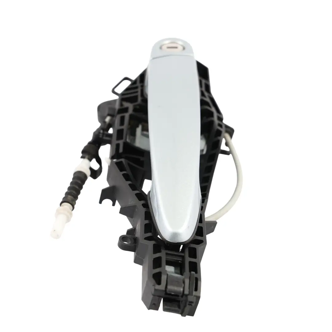 Grab Handle Front Right O/S Door Silverstone II Metallic - A29 to BMW F32 F82 M4 with Part number 7290116 BMW F32 F82 M4 Grab Handle Front Right O/S Door Silverstone II Metallic - A29 - SKU RHD-7290116-SIL - Part number 7290116