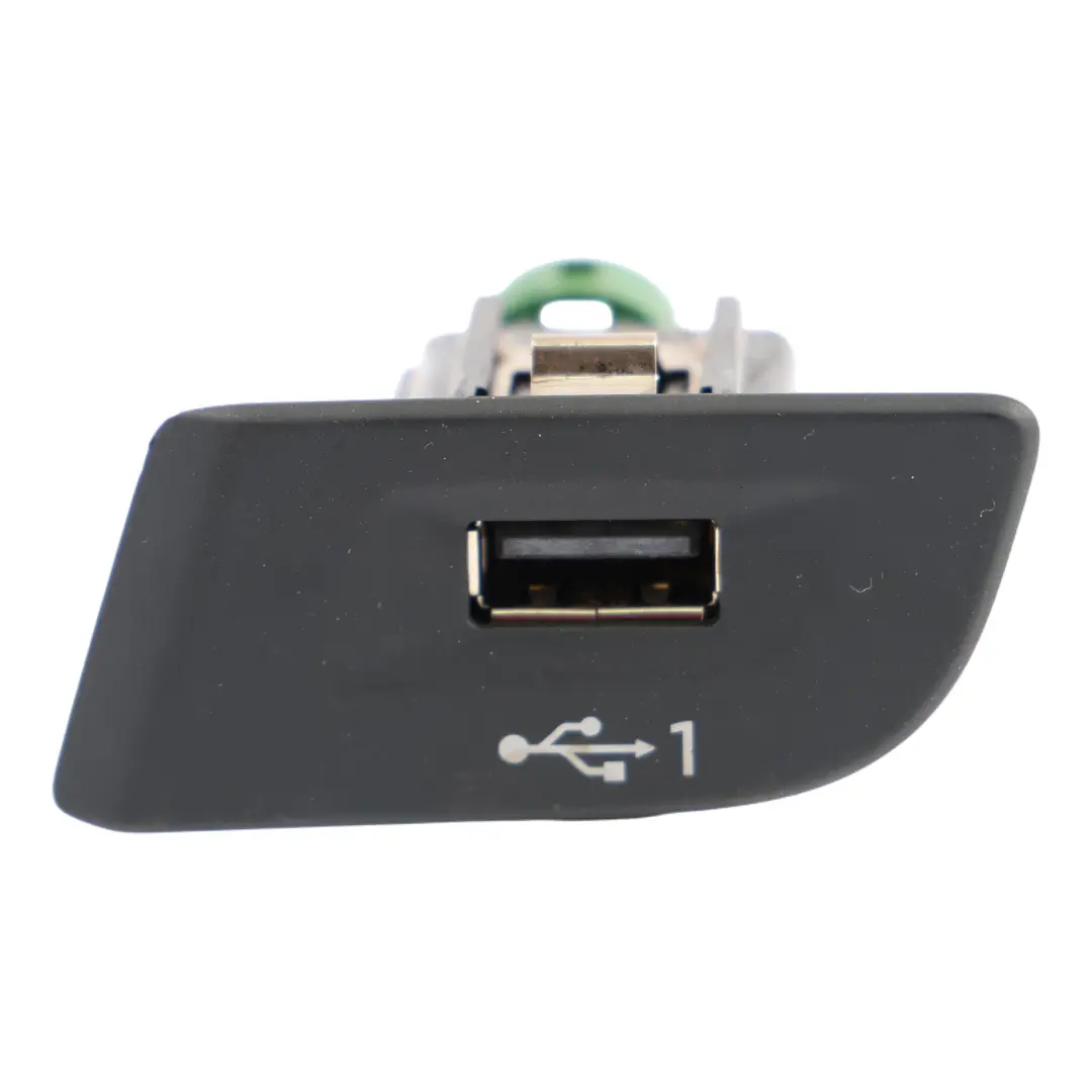USB Adapter Port Socket Connector to Audi Q2 GA with Part number 81C035726 Audi Q2 GA USB Adapter Port Socket Connector - SKU RHD-81C035726 - Part number 81C035726
