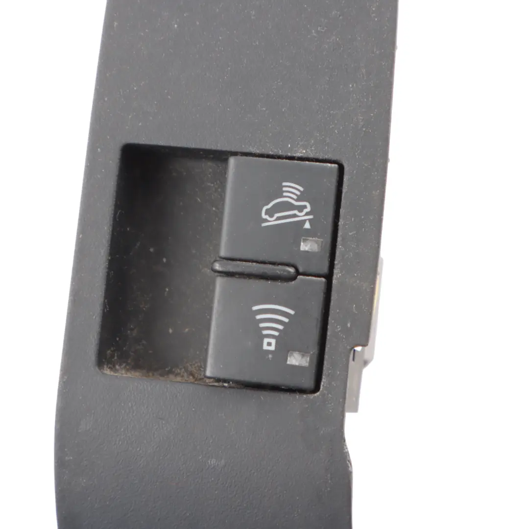 Alarm Control Switch Towing Mode to A4 B7 Cabrio with Part number 8H2959528A A4 B7 Cabrio Alarm Control Switch Towing Mode - SKU RHD-8H2959528A - Part number 8H2959528A