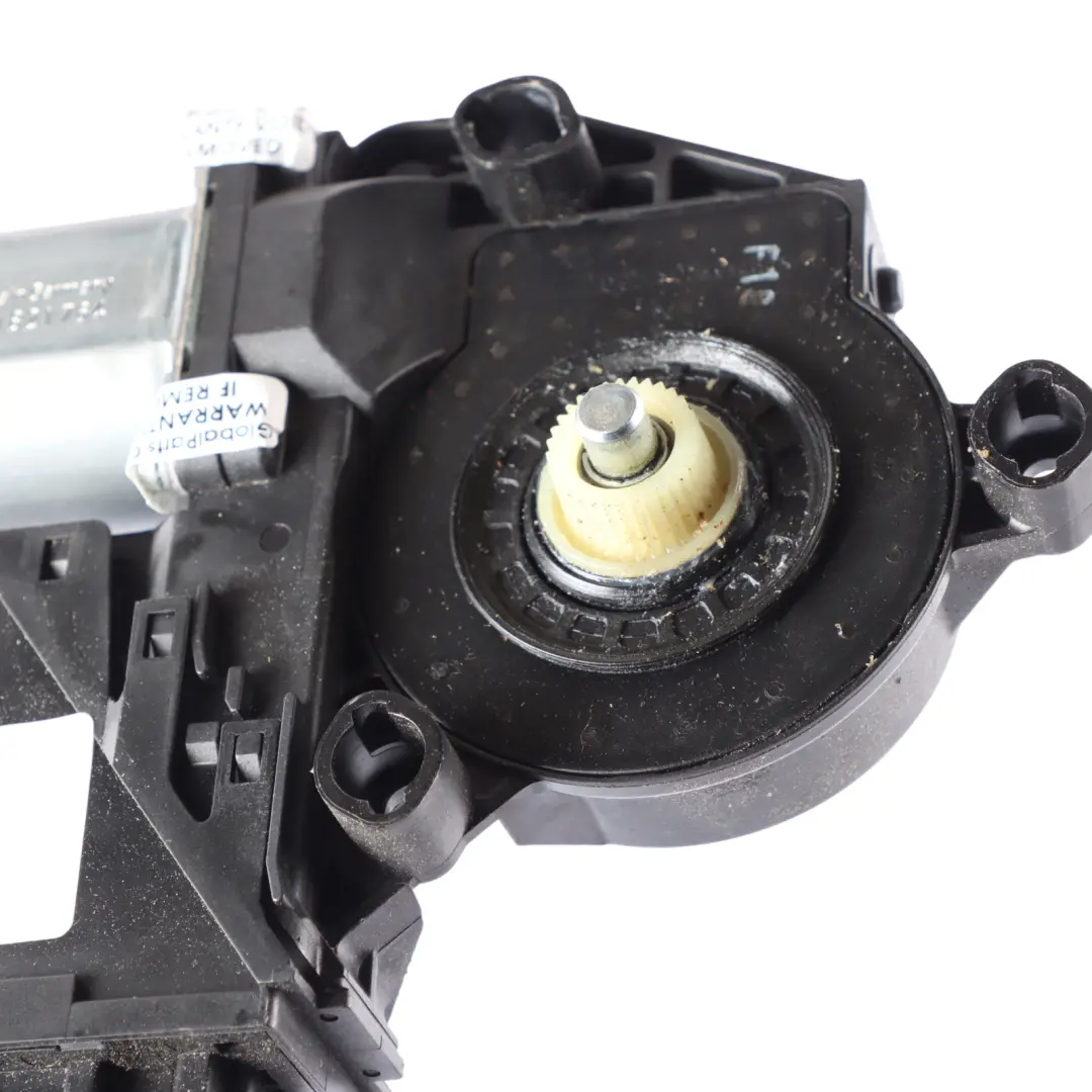 8H Convertible Door Window Lifter Motor Front Driver's Side to A4 B7 with Part number 8H2959802D A4 B7 8H Convertible Door Window Lifter Motor Front Driver's Side - SKU RHD-8H2959802D - Part number 8H2959802D