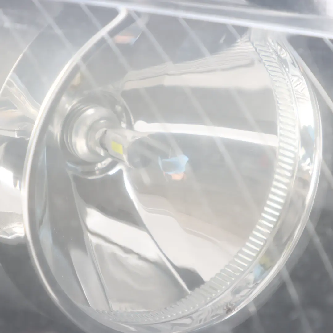 Headlight Headlamp Light Lamp Front Right O/S to Audi A3 8P with Part number 8P0941004L Audi A3 8P Headlight Headlamp Light Lamp Front Right O/S - SKU rhd-8P0941004L - Part number 8P0941004L