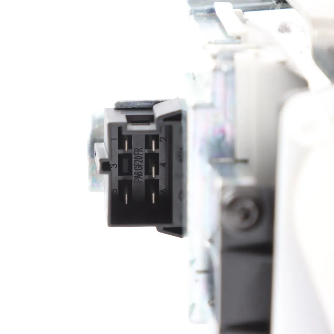 Front Left N/S Seat Belt Black to Mercedes ML W164 with Part number A2518603986 Mercedes ML W164 Front Left N/S Seat Belt Black - SKU RHD-A2518603986 - Part number A2518603986