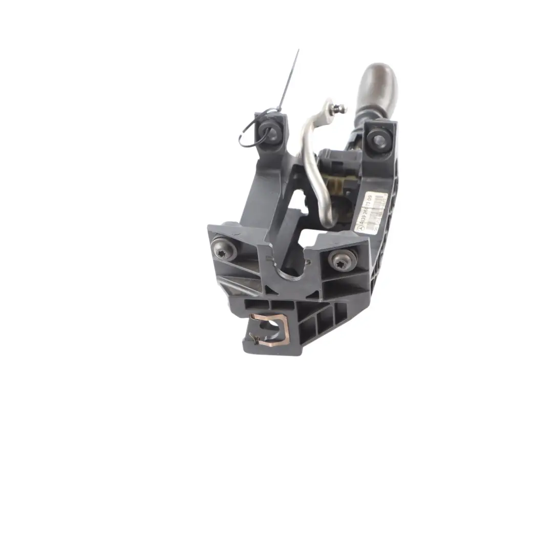 Selector Mercedes W639 Shifting Arm Lever Mechanism Manual to Gear with Part number A6392605309 Gear Selector Mercedes W639 Shifting Arm Lever Mechanism Manual - SKU rhd-A6392605309 - Part number A6392605309