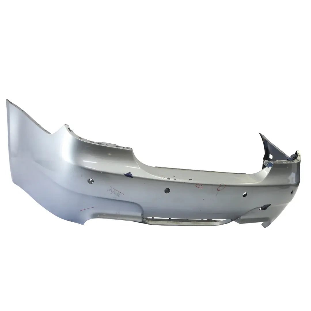 Zderzak Tylny PDC Silbergrau Szary Metalik - A08 do BMW E60 M5 o numerze 0391958 BMW E60 M5 Zderzak Tylny PDC Silbergrau Szary Metalik - A08 - SKU 0391958-SBG - Numer Części 0391958