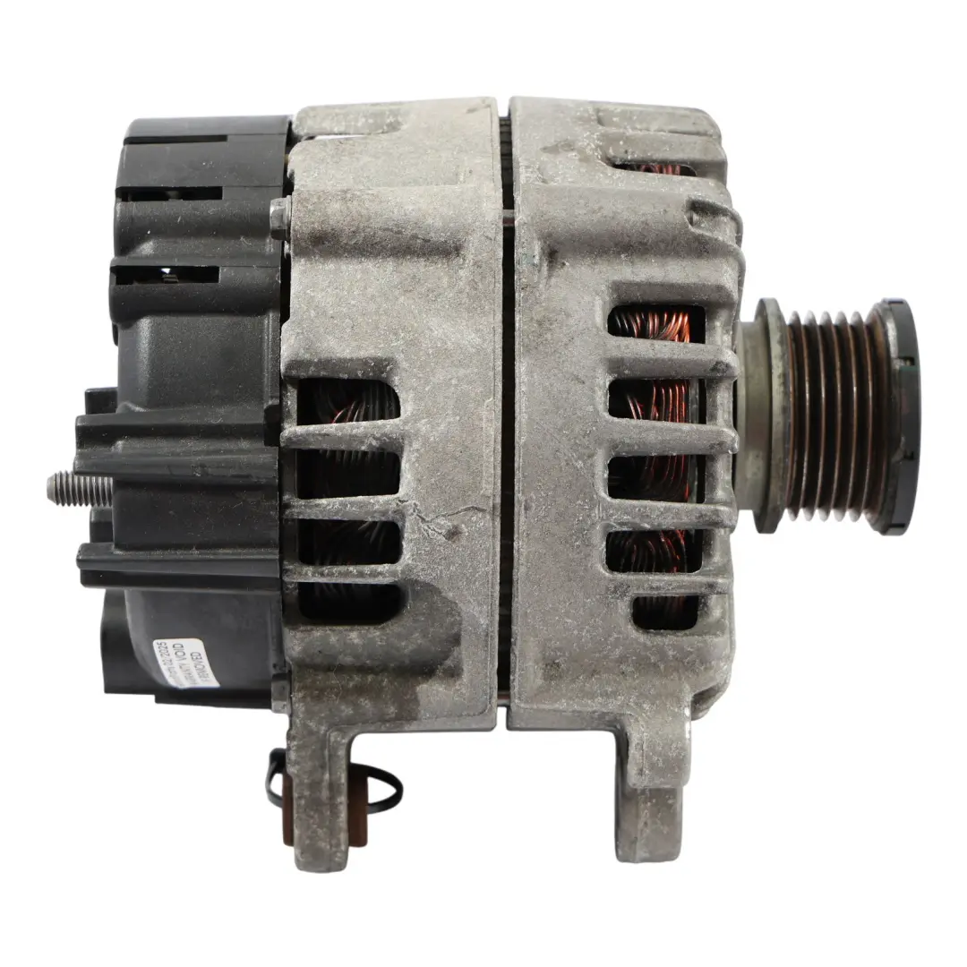 Lichtmaschine Generator 14V 180A Valeo für Audi Q5 8R 2.0 TDI mit Teilenummer 03L903016A Audi Q5 8R 2.0 TDI Lichtmaschine Generator 14V 180A Valeo - SKU 03L903016A - Teilenummer 03L903016A