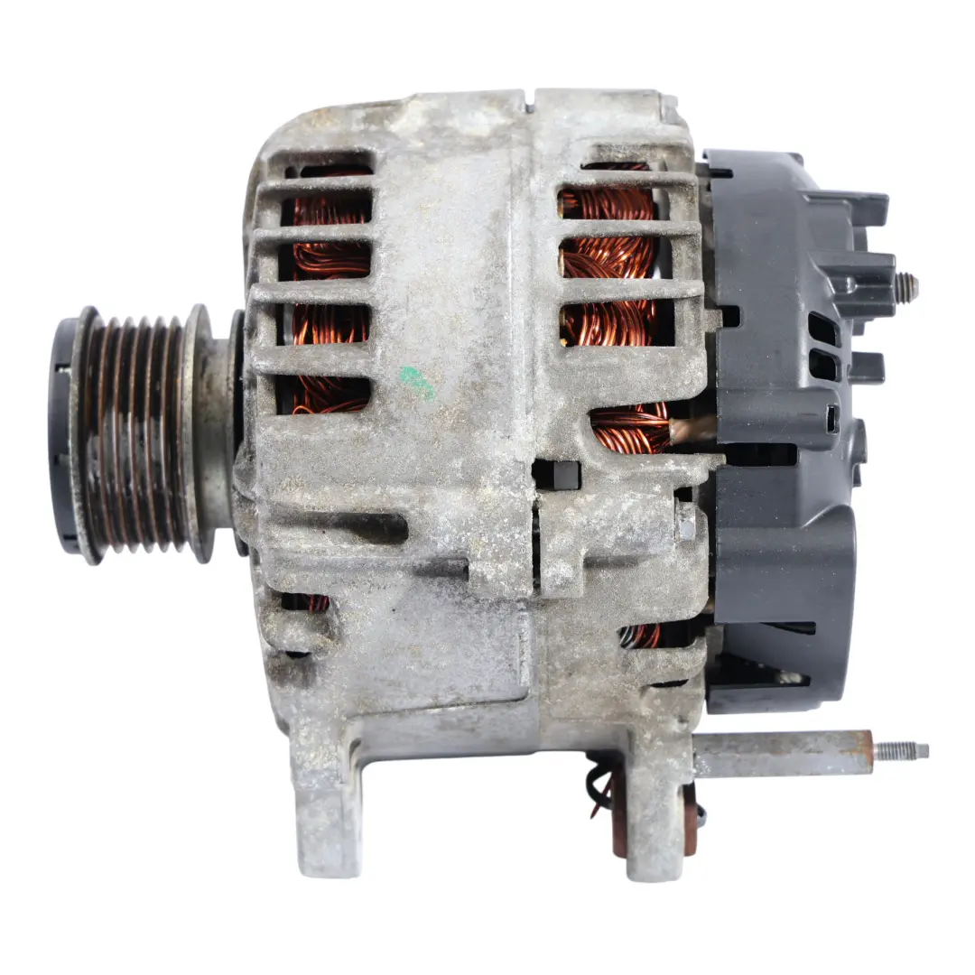 Mk6 Licht Maschine Generator Elektrische Valeo für Volkswagen Golf mit Teilenummer 03L903023F Volkswagen Golf Mk6 Licht Maschine Generator Elektrische Valeo - SKU 03L903023F - Teilenummer 03L903023F