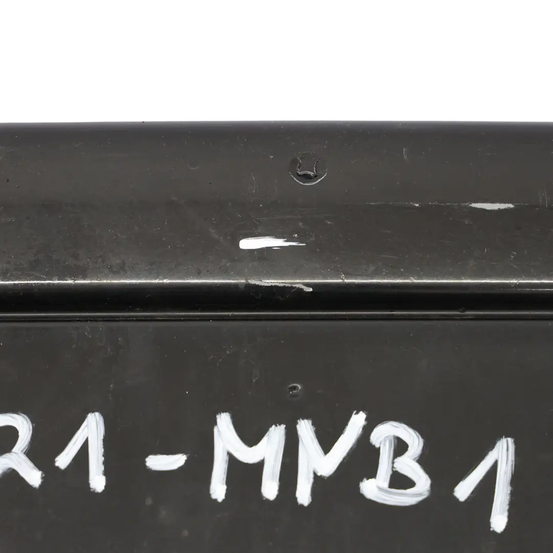 Paraurti Anteriore Mini R55 R56 Pannello Completo Midnight Black Metallic - A94 per con numero di parte 0430221 Paraurti Anteriore Mini R55 R56 Pannello Completo Midnight Black Metallic - A94 - SKU 0430221-MNB1 - Numero di parte 0430221