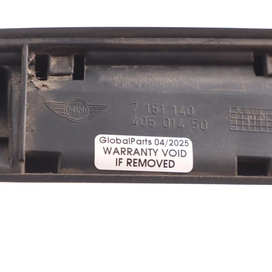 Panneau recouvrement poignee couvercle coffre apprete 40501452 pour Mini Cooper R56 à propos du numéro de pièce 0430312 Mini Cooper R56 Panneau recouvrement poignee couvercle coffre apprete 40501452 - SKU 0430312-PRIM - Numéro de pièce 0430312