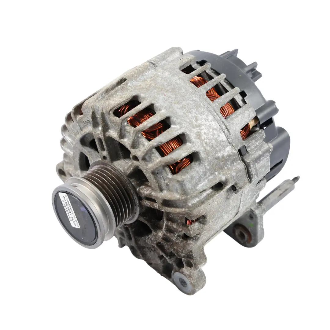 Benzina Alternatore Generatore Valeo per Audi Skoda Volkswagen 1.4 TSI con numero di parte 04E903023K Audi Skoda Volkswagen 1.4 TSI Benzina Alternatore Generatore Valeo - SKU 04E903023K - Numero di parte 04E903023K